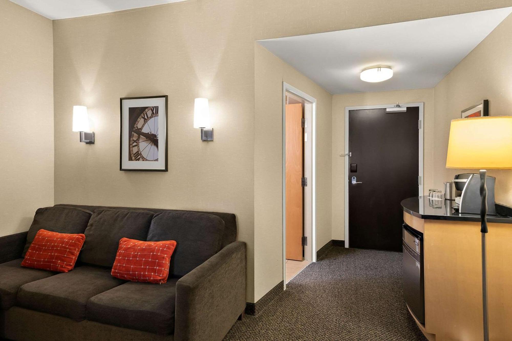 Cambria Hotel Columbus - Polaris Bagian luar foto