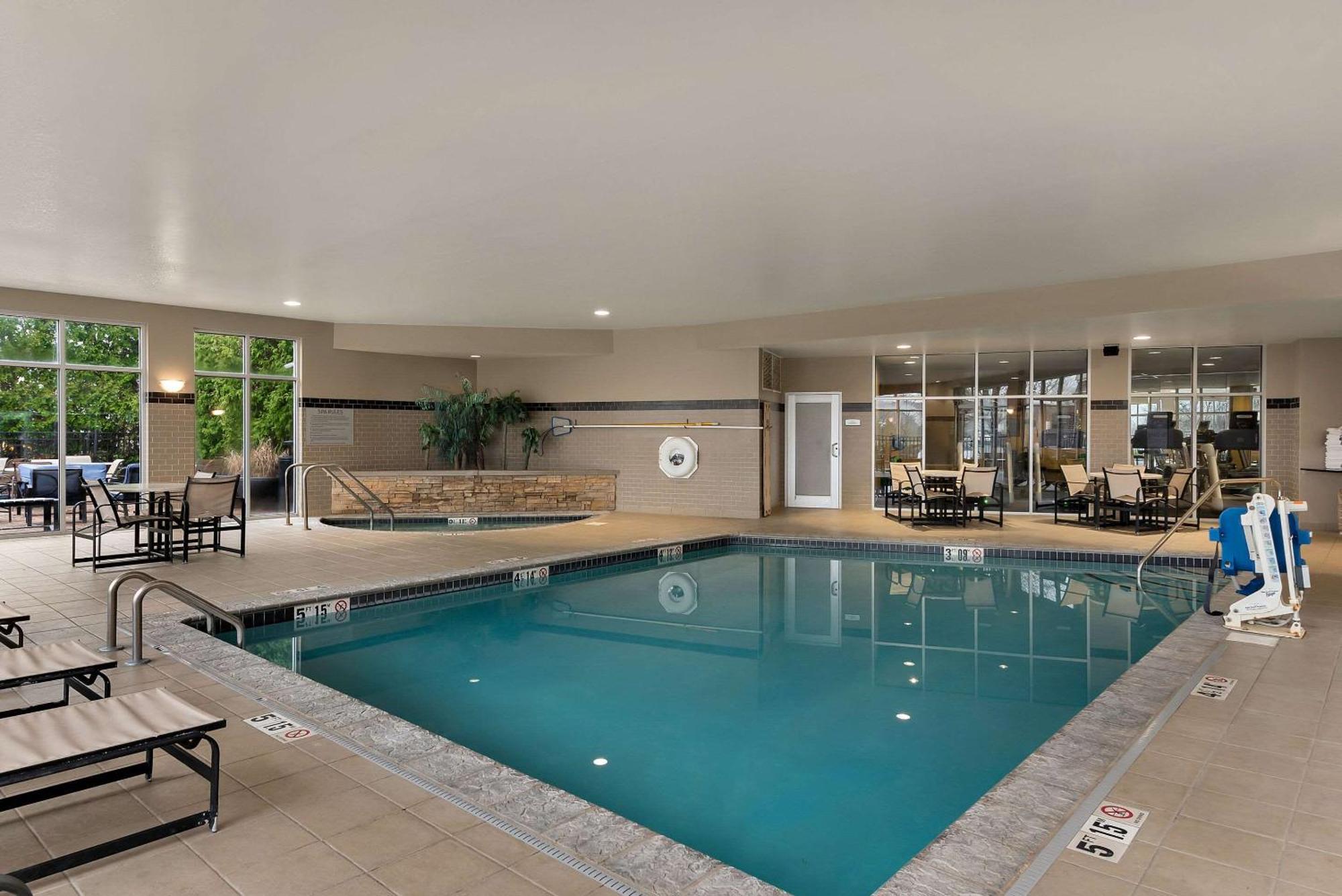 Cambria Hotel Columbus - Polaris Bagian luar foto