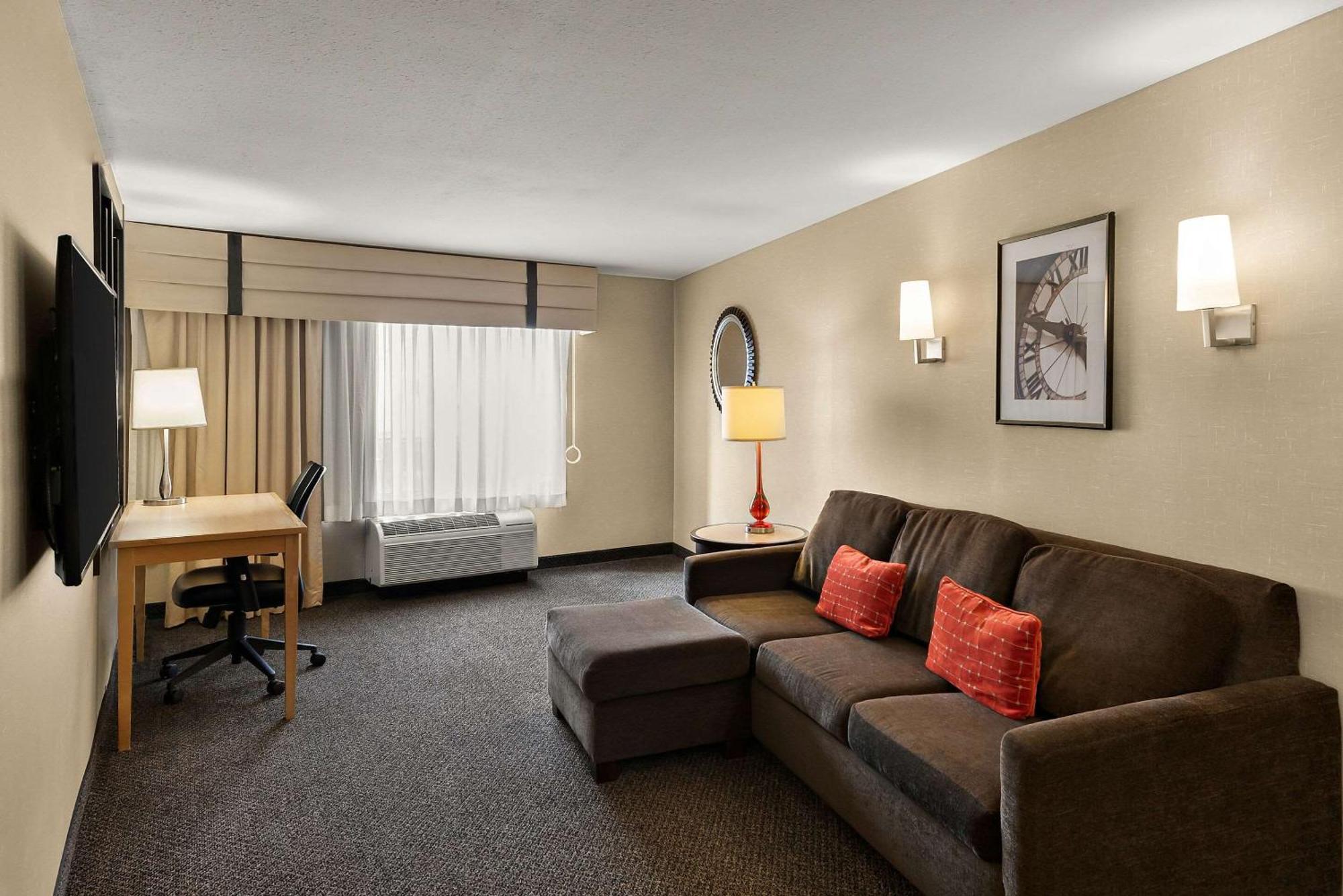 Cambria Hotel Columbus - Polaris Bagian luar foto