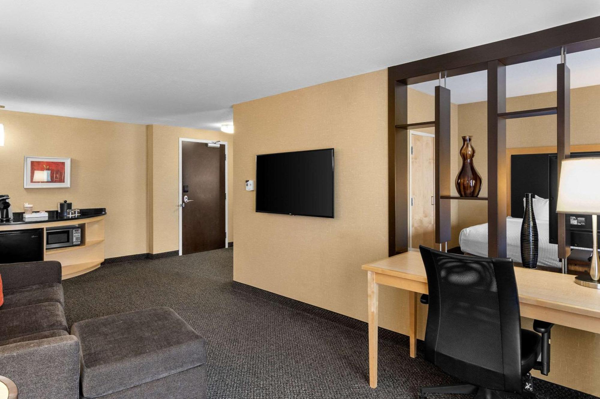 Cambria Hotel Columbus - Polaris Bagian luar foto