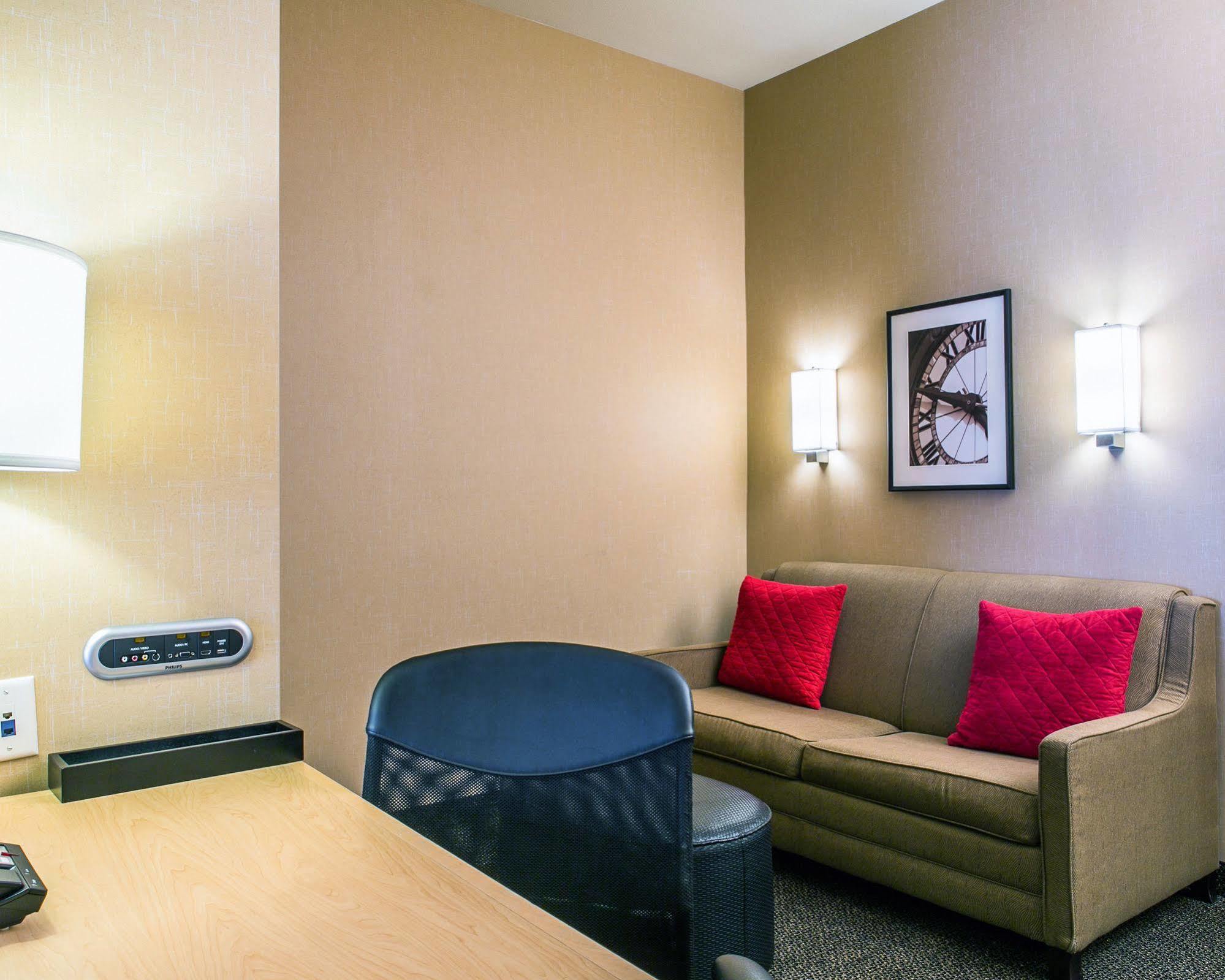 Cambria Hotel Columbus - Polaris Bagian luar foto